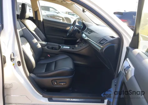 2017 Lexus Ct 200H из США, поврежденный, VIN JTHKD5BH6H2288876